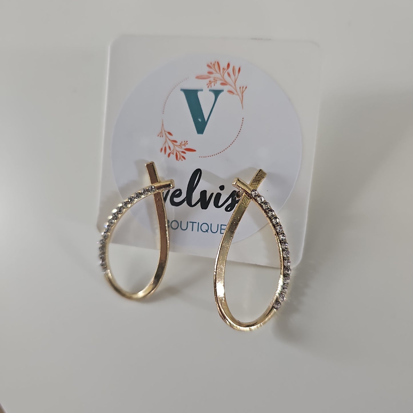 Paz aretes Dorados