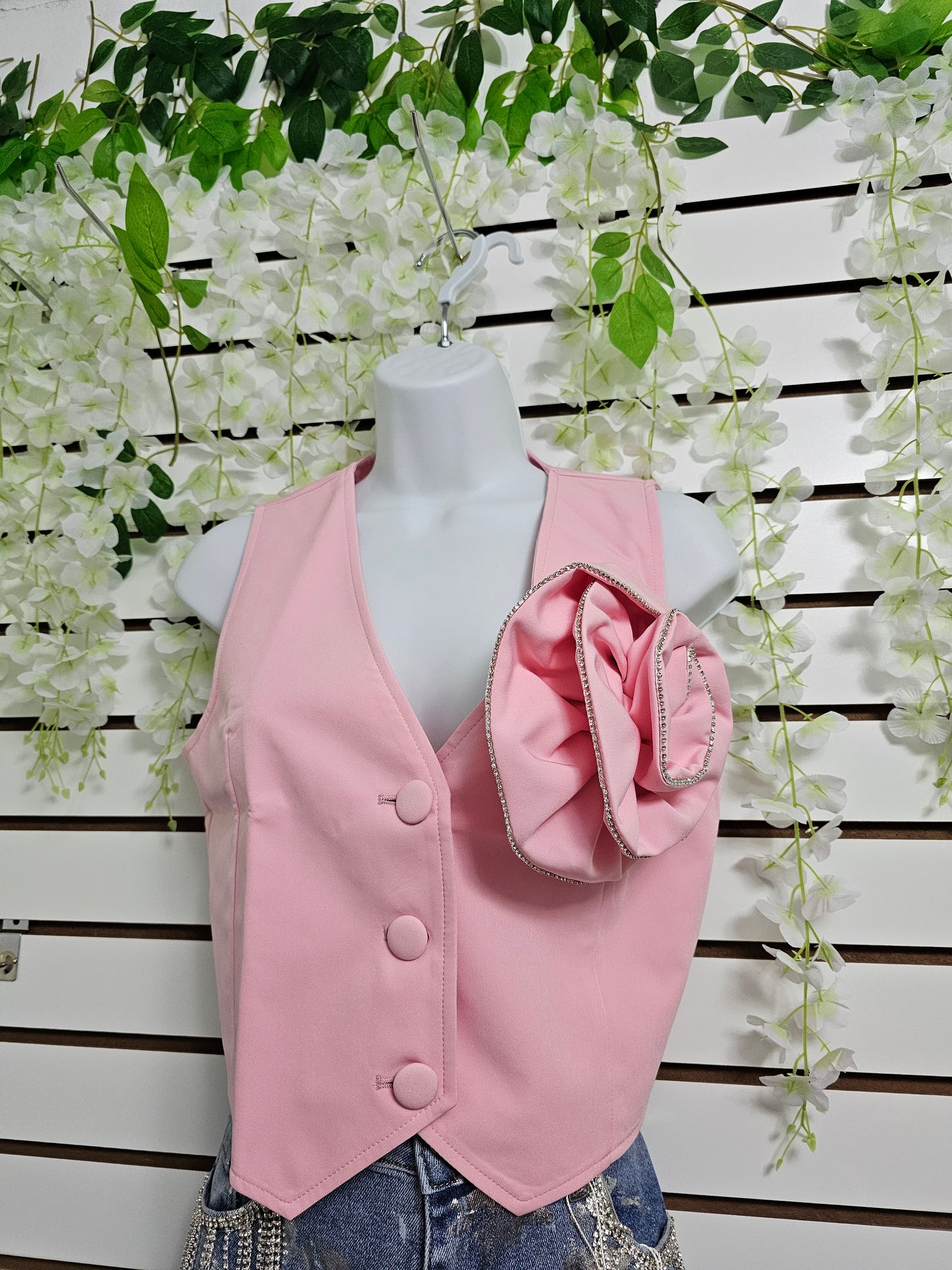 Chaleco Rosa con flor #D1