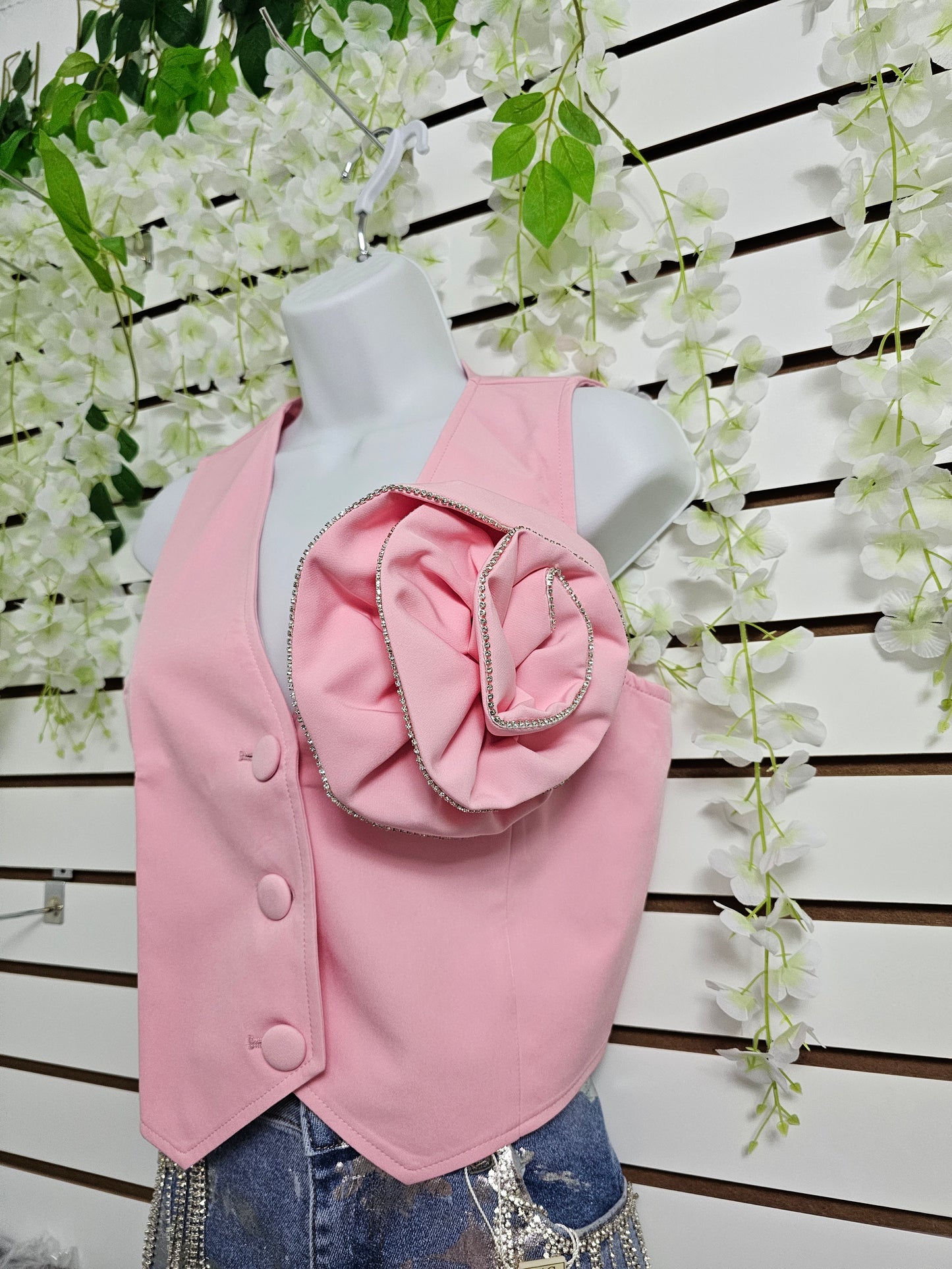 Chaleco Rosa con flor #D1