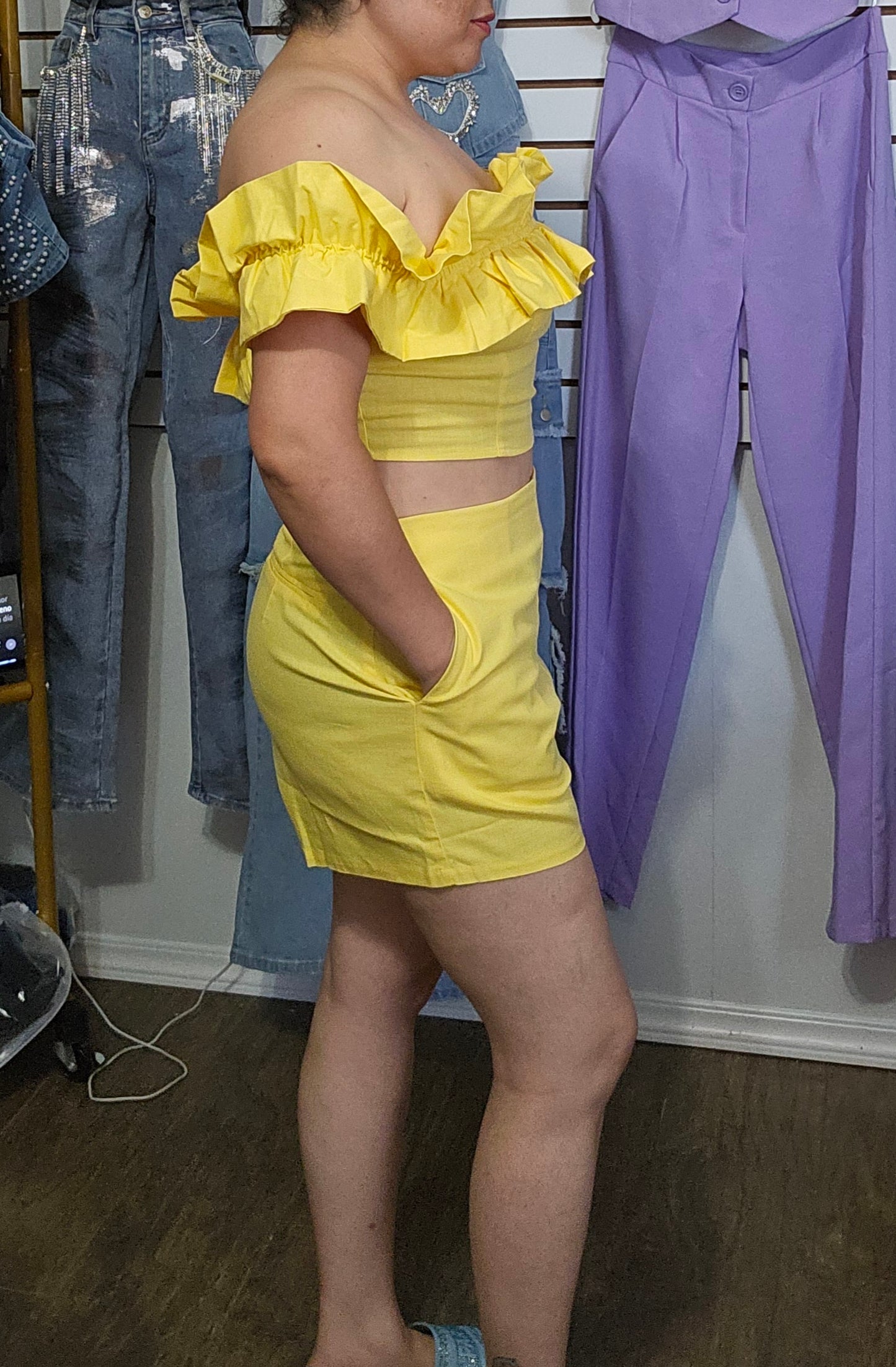 yeni Ruffled blouse crop yellow Top