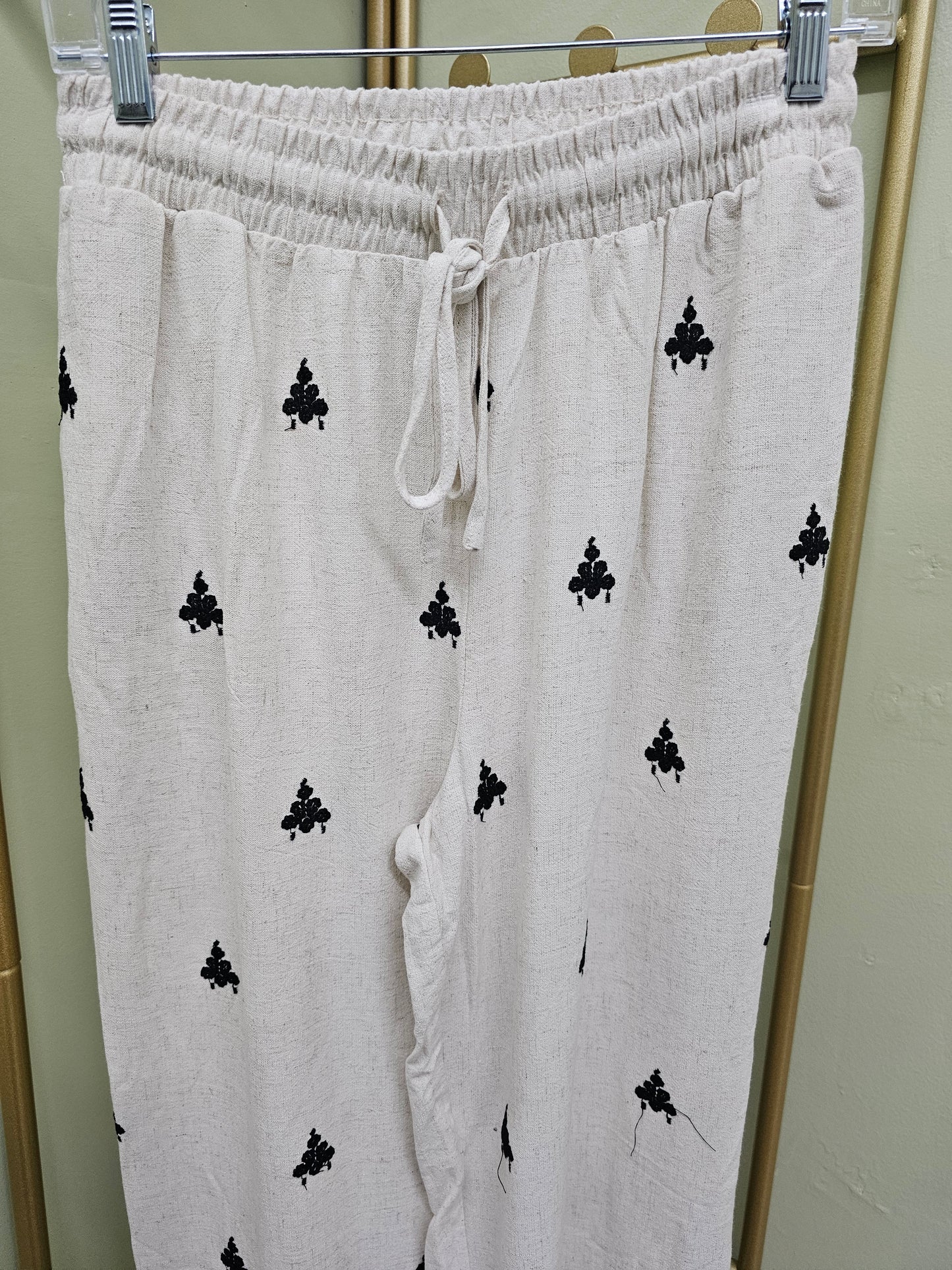 Yaneli Dressing Pants Embroided #T