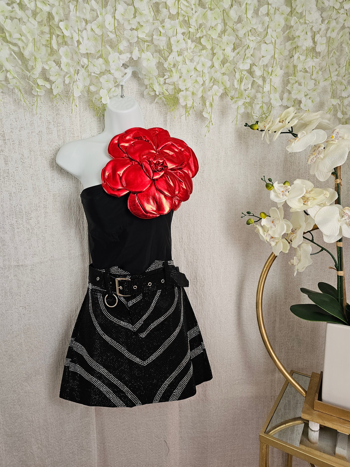 Body black flower red one shoulder #A