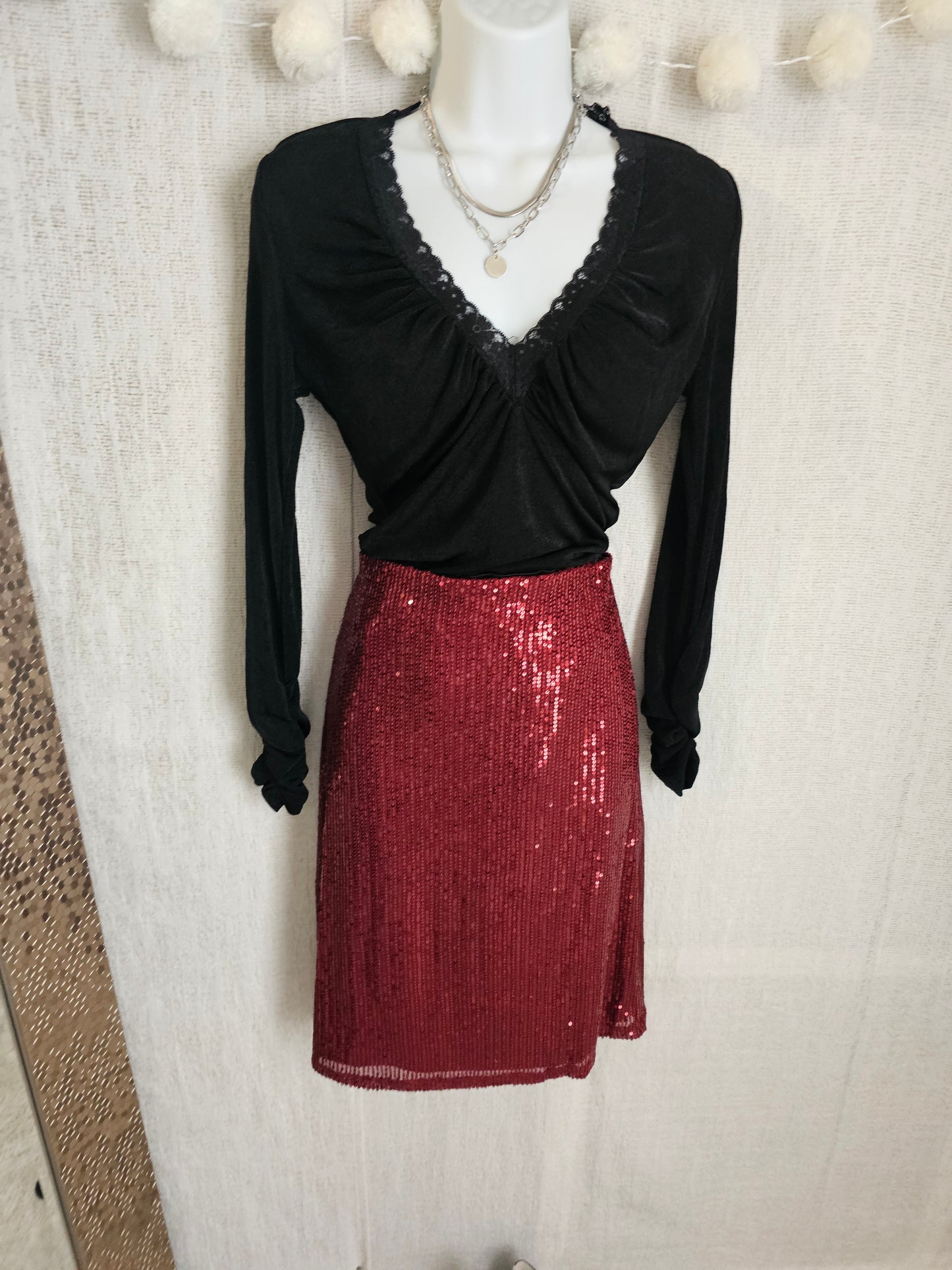 Red Skirts Sequin/ Falda de lentejuelas #B