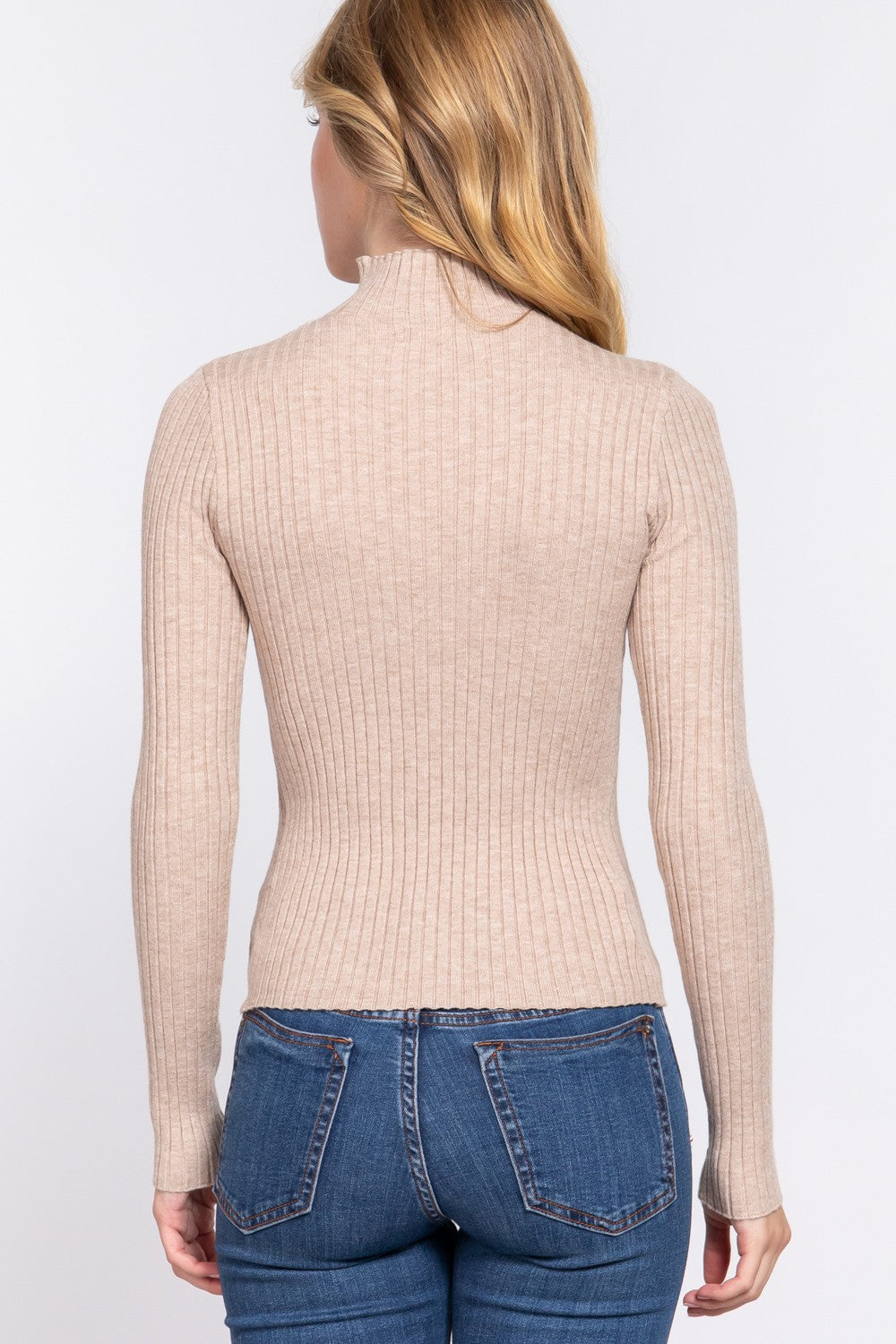Long Sleeve High-neck Fitted Sweater
