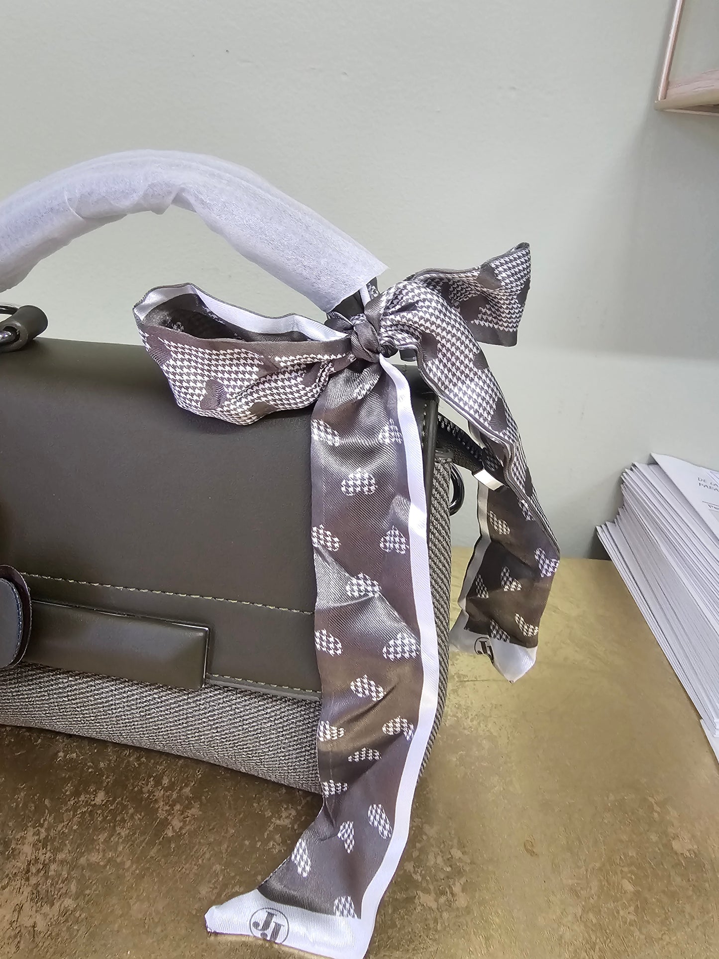 Jen mini bag in two colors