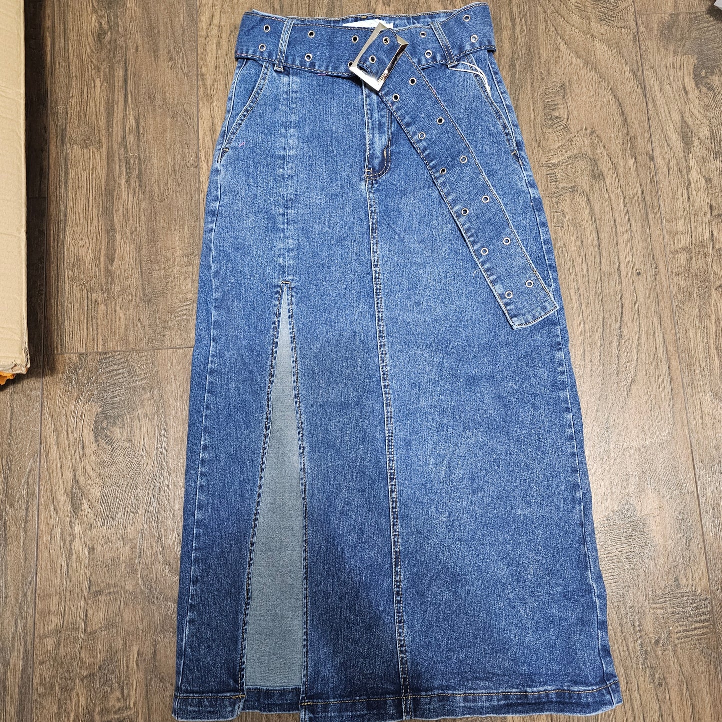 Jacky Denim skirt stretching #25