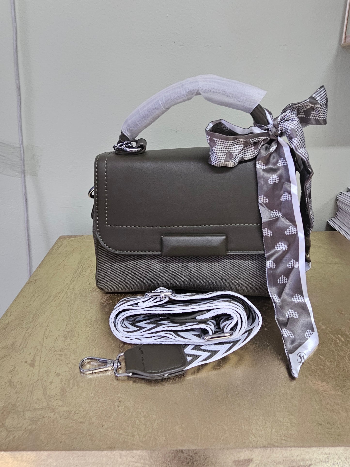 Jen mini bag in two colors