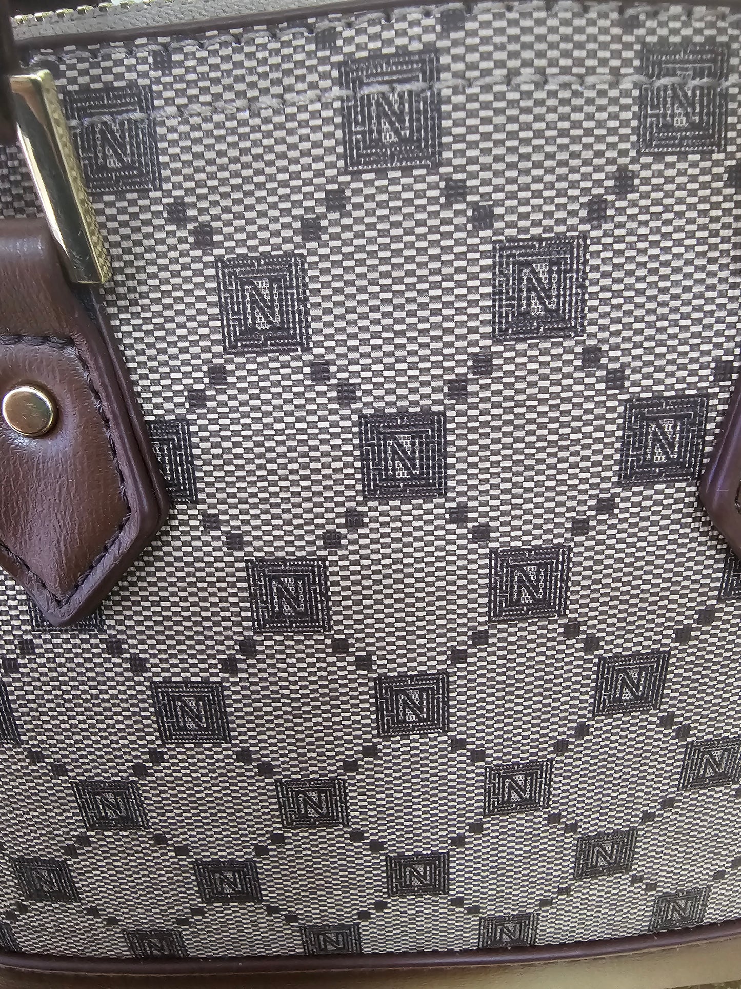 Nora Mini bolso chocolate