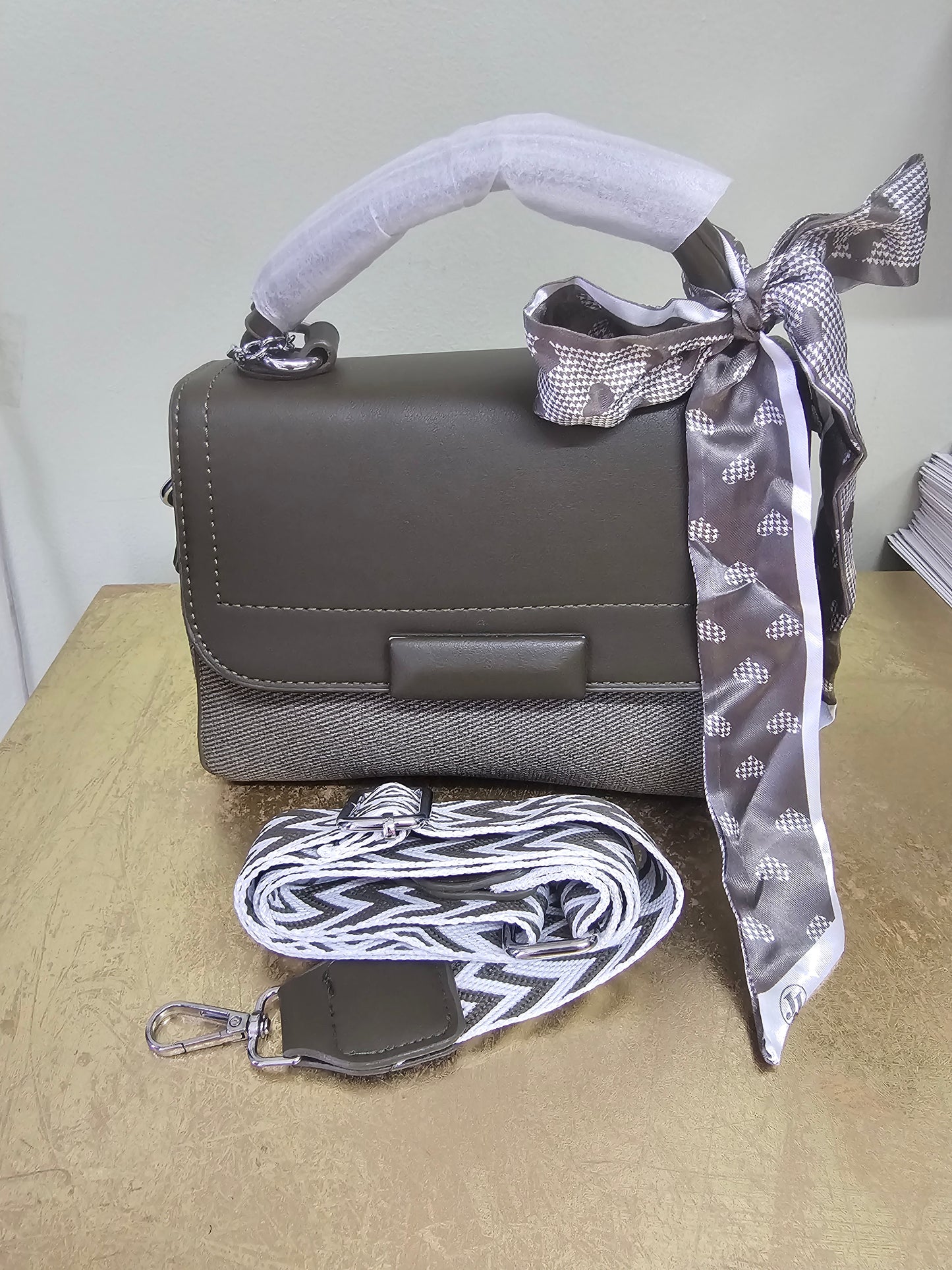 Jen mini bag in two colors