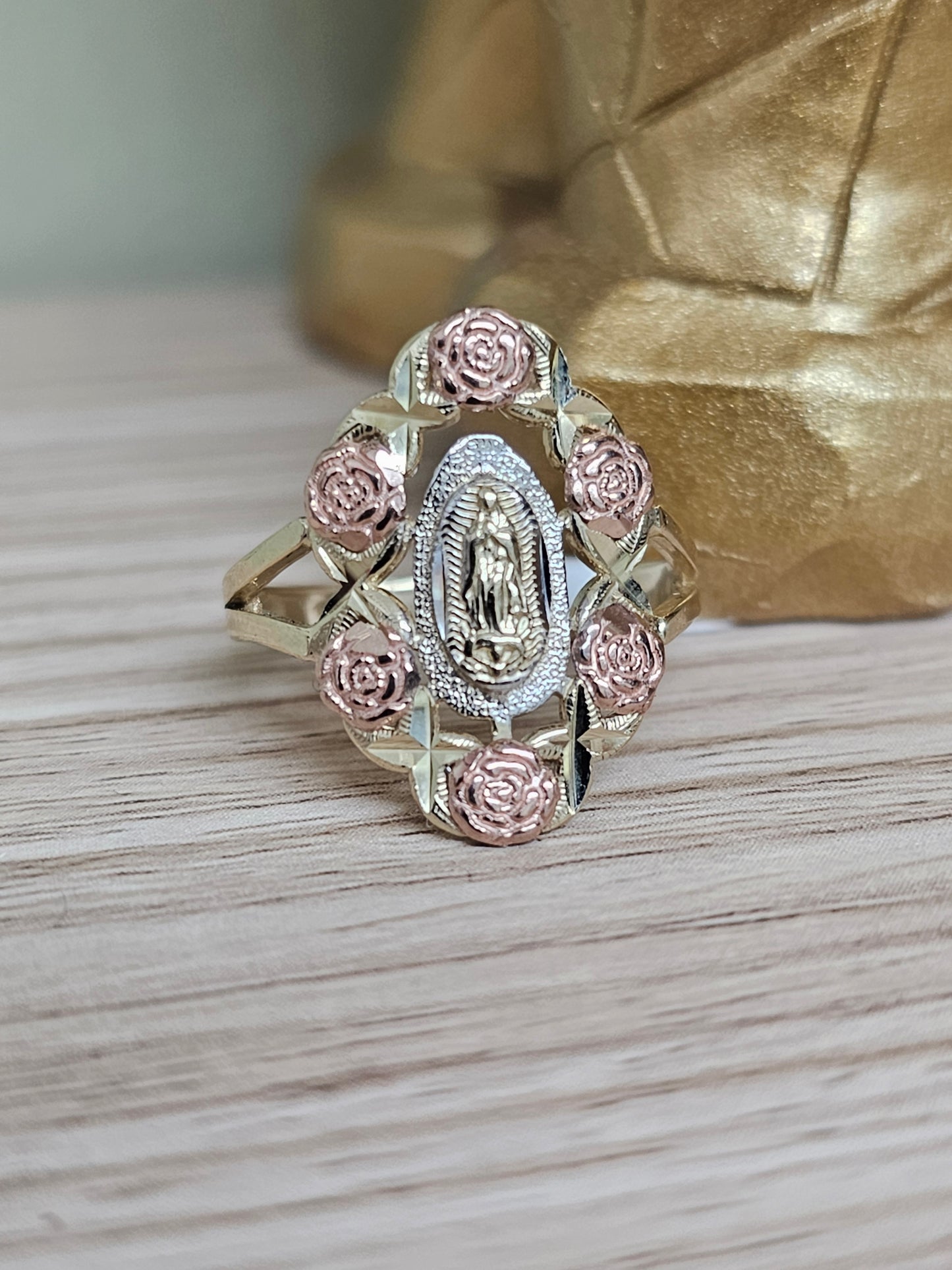10k Gold Virgin Mary Ring with roses #30